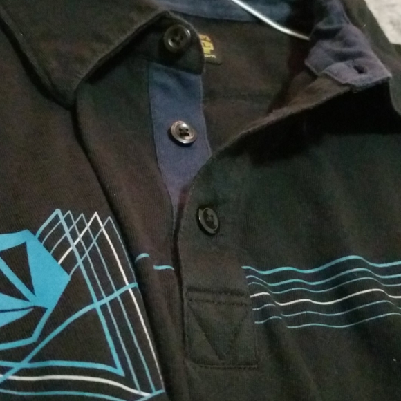 Volcom polo vintage in great condition in black - Picture 6 of 6
